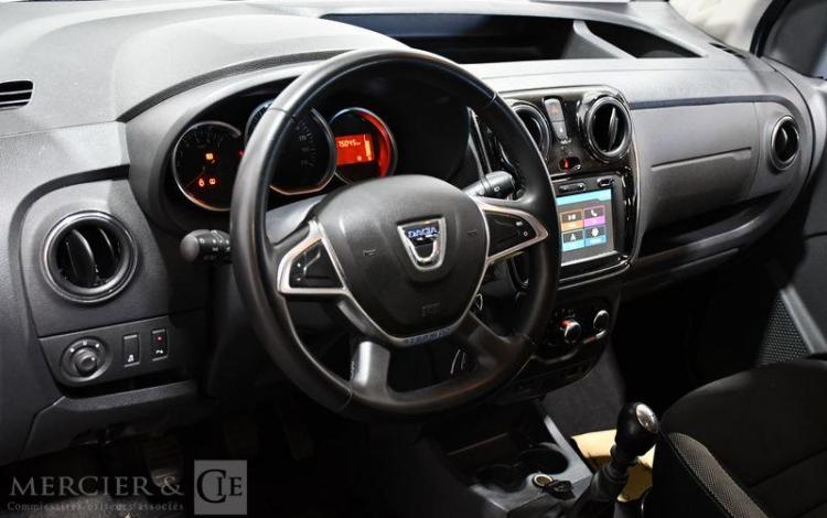 DACIA DOKKER STEPWAY BLUE DCI 95 BLEU FQ-833-NC