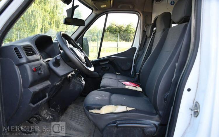 RENAULT MASTER CA GD CFT F3500 L2H2 DCI 135 BLANC FR-481-QB