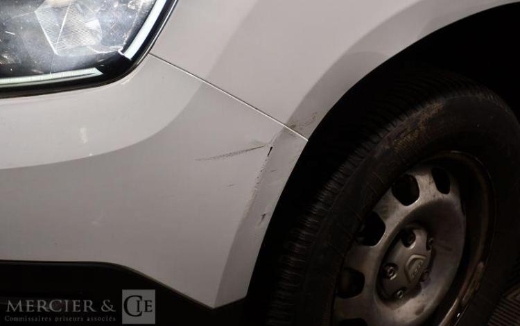 DACIA DUSTER 1.0 ECO-G GPL 100ch ESSENTIEL BLANC FR-826-ZQ
