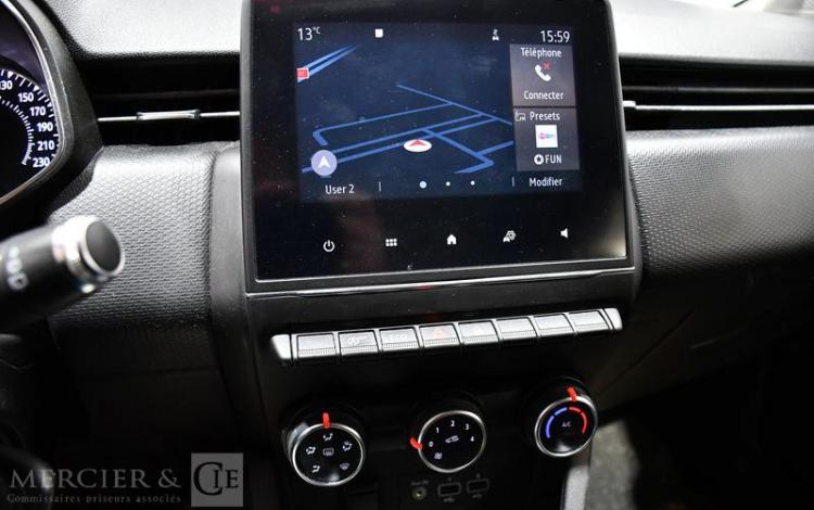 RENAULT CLIO STE 85CH AIR NAV BLUE BLANC FR-828-MA