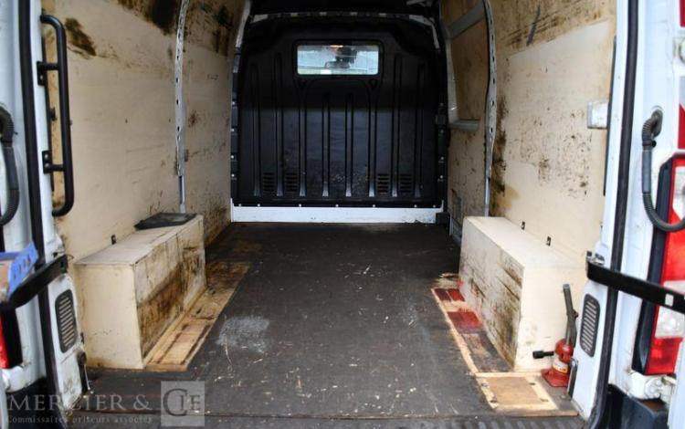 RENAULT MASTER 2.3 DCI 135ch 3T5 L2H2 GRAND-CONFORT BLANC FS-457-TZ