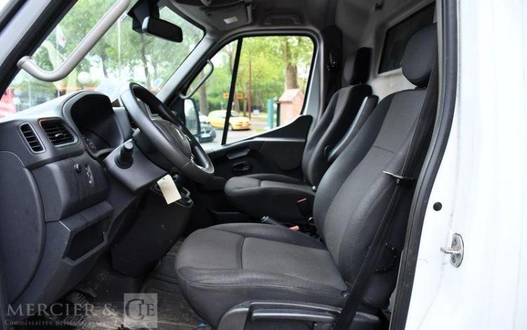RENAULT MASTER 2.3 DCI 135ch 3T5 L2H2 GRAND-CONFORT BLANC FS-457-TZ