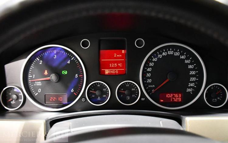 VOLKSWAGEN TOUAREG V6 TDI NOIR FT-037-ZX