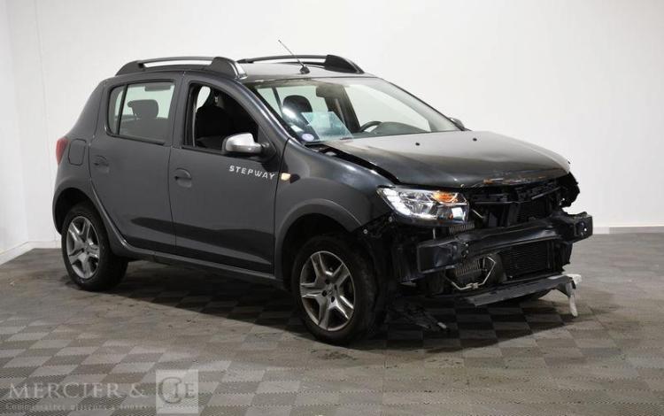 DACIA SANDERO STEPWAY 0.9 TCE 90ch NOIR FT-313-JY