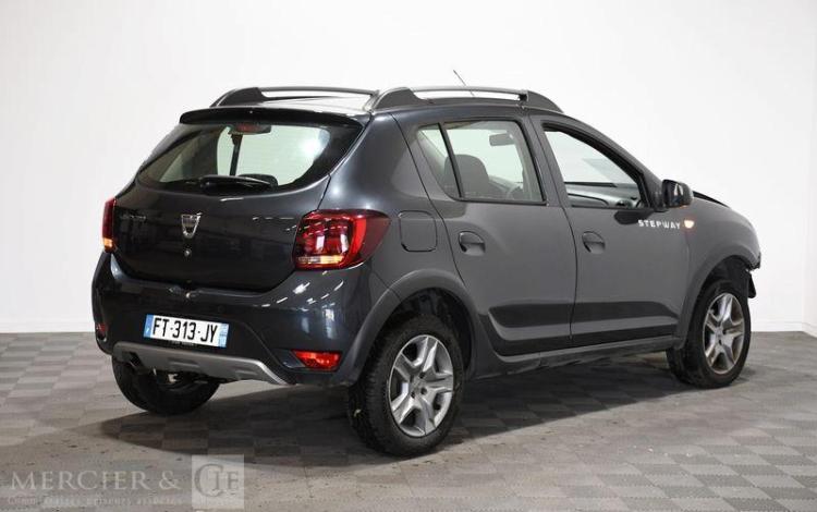 DACIA SANDERO STEPWAY 0.9 TCE 90ch NOIR FT-313-JY