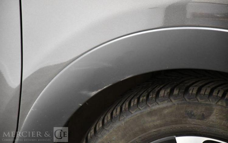 CITROEN C3 1.2 PURETECH 110ch SHINE BUSINESS GRIS FT-640-JM