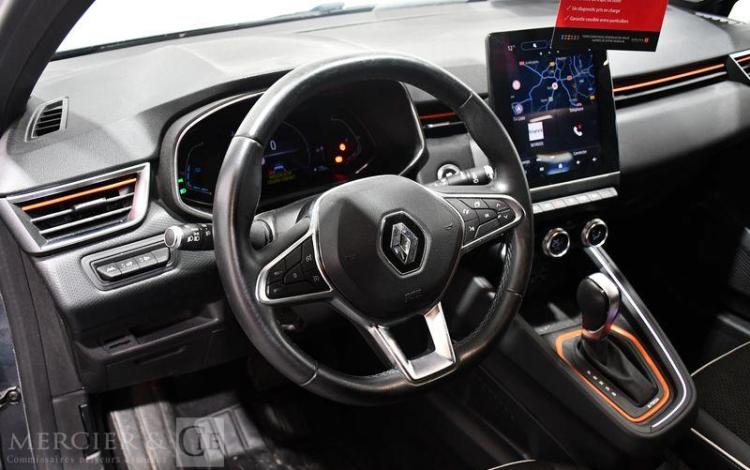 RENAULT CLIO V e-TECH 140CH INTENS 5P GRIS FV-239-QF