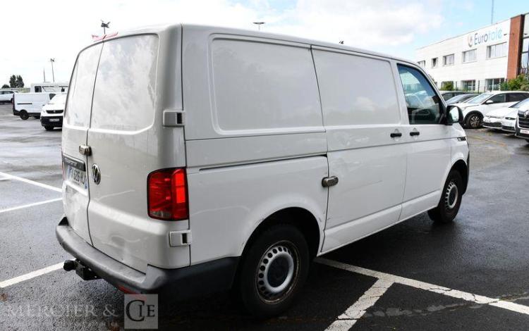 VOLKSWAGEN T6 BLANC FX-626-HJ