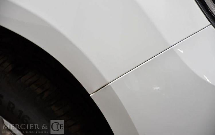 DACIA DUSTER 1.5 BLUEDCI 115ch EVASION BLANC FZ-136-GG