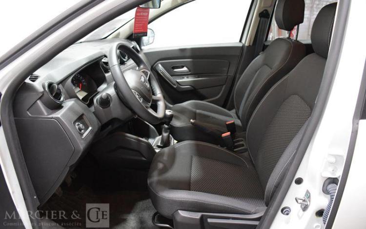 DACIA DUSTER 1.5 BLUEDCI 115ch EVASION BLANC FZ-136-GG