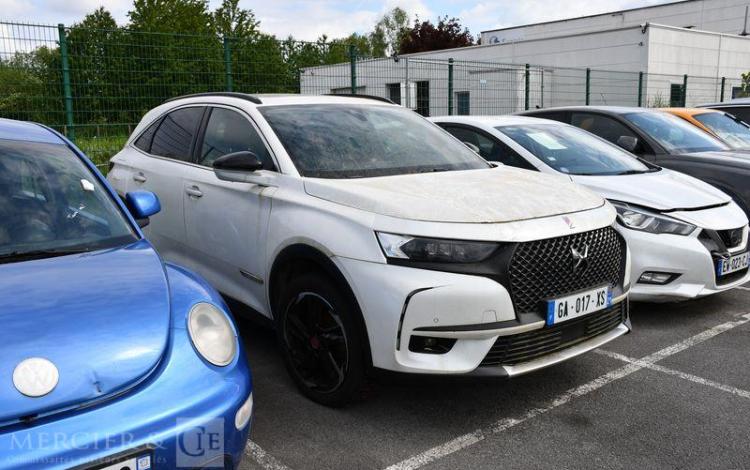DS DS7 CROSSBACK 2.0 BLUEHDI 180ch PERFORMANCE LINE PLUS BVA BLANC GA-017-XS