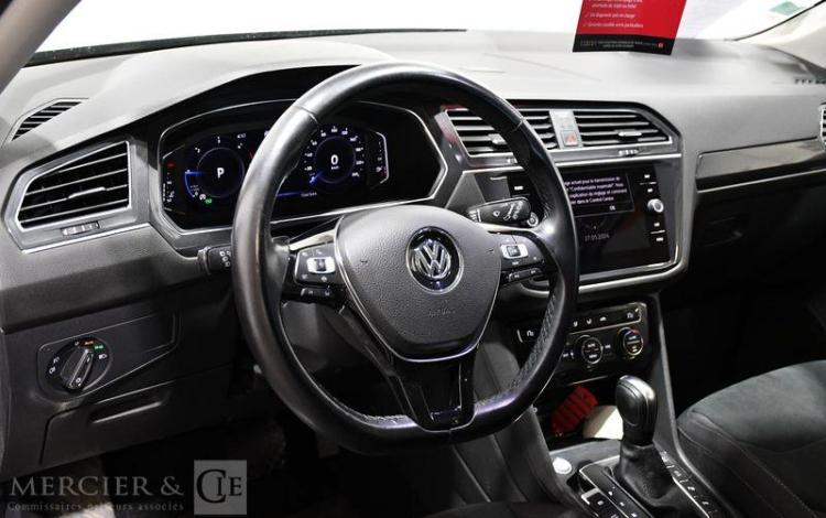 VOLKSWAGEN TIGUAN GRIS GB-013-ZG