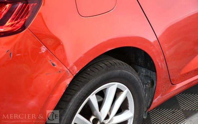 RENAULT MEGANE 1.3 TCE 140ch INTENS EDC ROUGE GB-124-RX