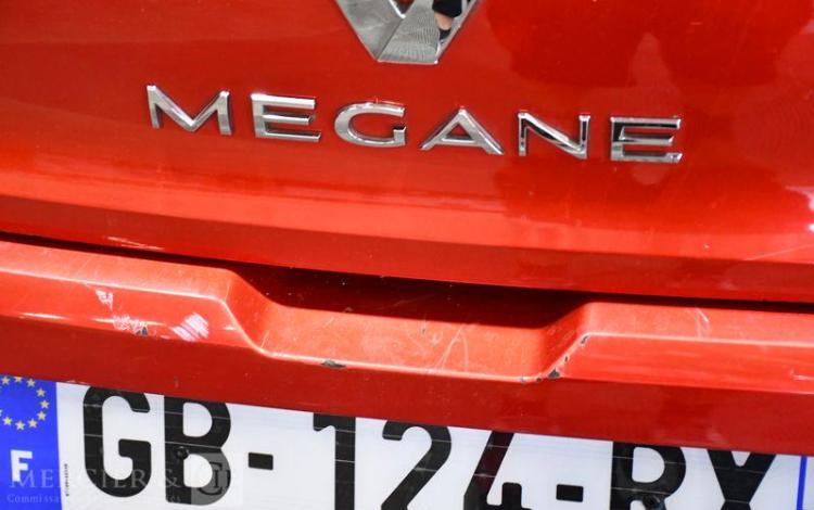 RENAULT MEGANE 1.3 TCE 140ch INTENS EDC ROUGE GB-124-RX