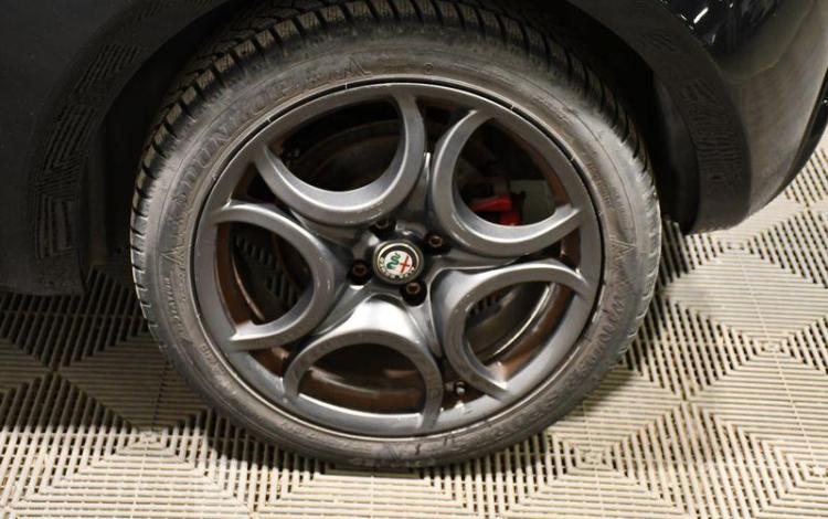 ALFAROMEO MITO 1.4 MULTIAIR 170ch VELOCE BVA NOIR GB-430-YJ