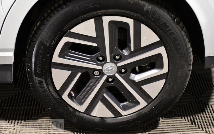 HYUNDAI KONA ELECTRIQUE 205ch 64KWH EXECUTIVE BLANC GC-120-DW