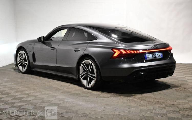 AUDI GT E-TRON GRIS GC-122-KW