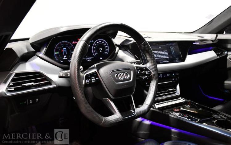 AUDI GT E-TRON GRIS GC-122-KW