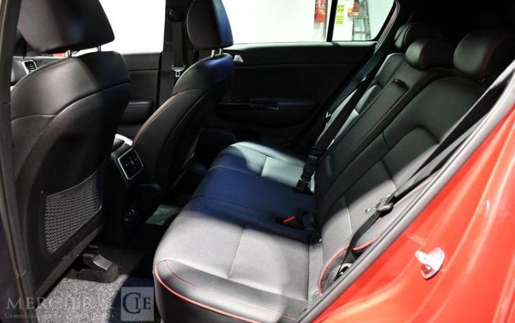 KIA SPORTAGE 1.6 CRDI 135ch MHEV GT LINE PREMIUM DCT ROUGE GC-572-TC