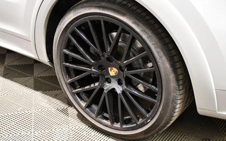 PORSCHE CAYENNE COUPE 3,0 V6 e-HYBRID  GD-514-AH