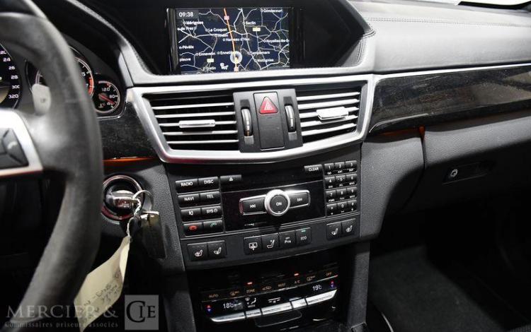 MERCEDES CLASSE E AMG NOIR GD-849-NT
