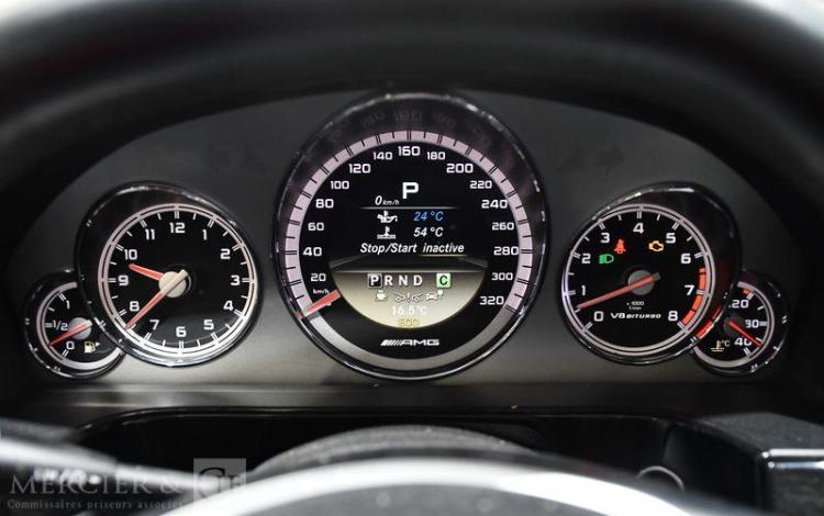 MERCEDES CLASSE E AMG NOIR GD-849-NT