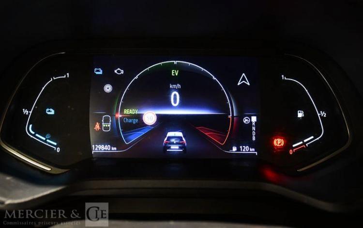 RENAULT CLIO V 1.6 E-TECH 140ch MHEV BUSINESS BVA NOIRE GE-660-GB