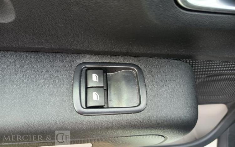 CITROEN C3 SOCIETE 1.6 BLUEHDI 100ch FEEL NAVI BLANC GE-760-XN