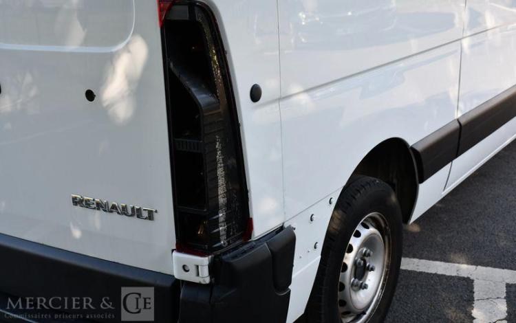 RENAULT MASTER BLANC GF-238-YM