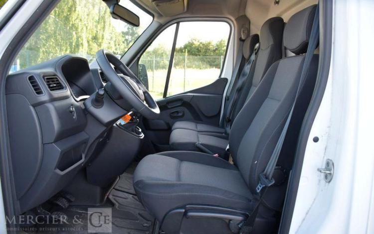 RENAULT MASTER BLANC GF-238-YM