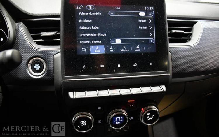 RENAULT ARKANA HYBRID E-TECH 145CH NOIR GF-570-KA