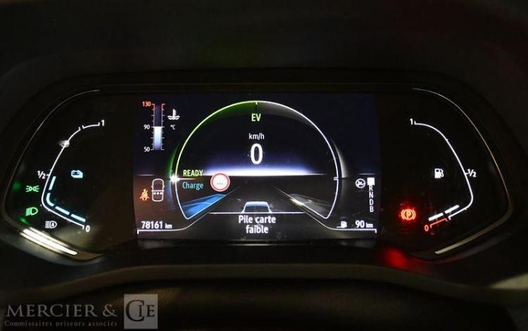 RENAULT ARKANA HYBRID E-TECH 145CH NOIR GF-570-KA