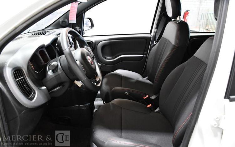 FIAT PANDA 1.0 70ch BSG MHEV SPORT BLANC GF-746-EV