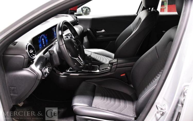 MERCEDES CLASSE A 180 BM6 BUSINESS LINE 5P GRIS GG-223-HS