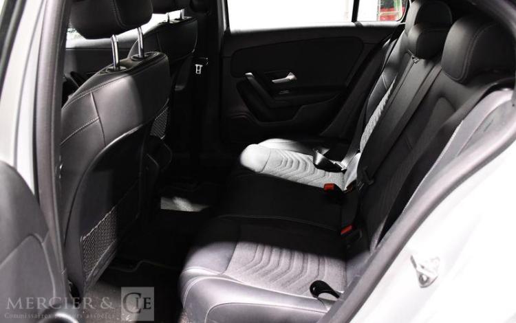 MERCEDES CLASSE A 180 BM6 BUSINESS LINE 5P GRIS GG-223-HS