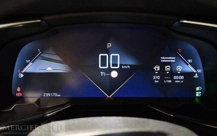 DS DS7 CROSSBACK 1.5 BLUEHDI 130 RIVOLI BVA NOIR GG-402-RY
