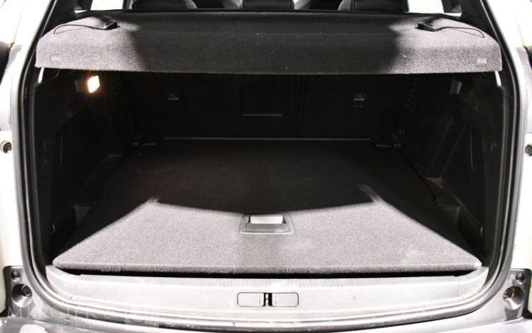 PEUGEOT 3008 BLANC GH-246-BQ