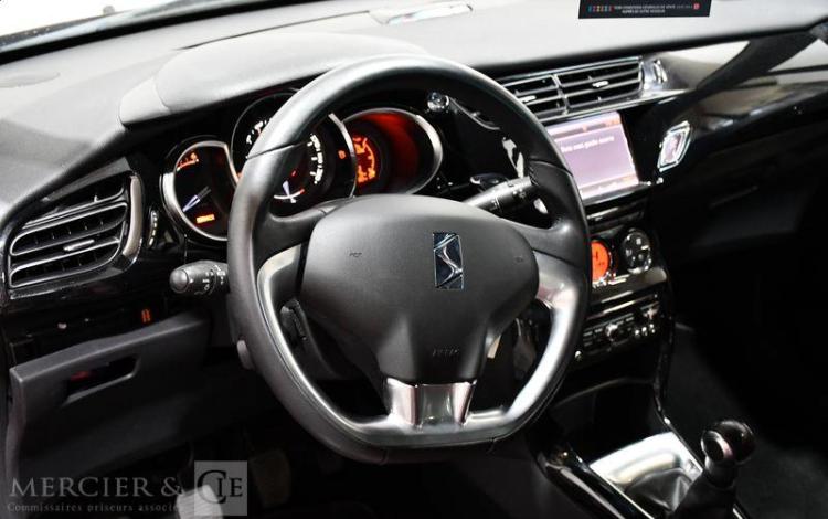 CITROEN DS3 1,6 HDI 90 AIRDREAM SOCHIC ROUGE GH-289-XK