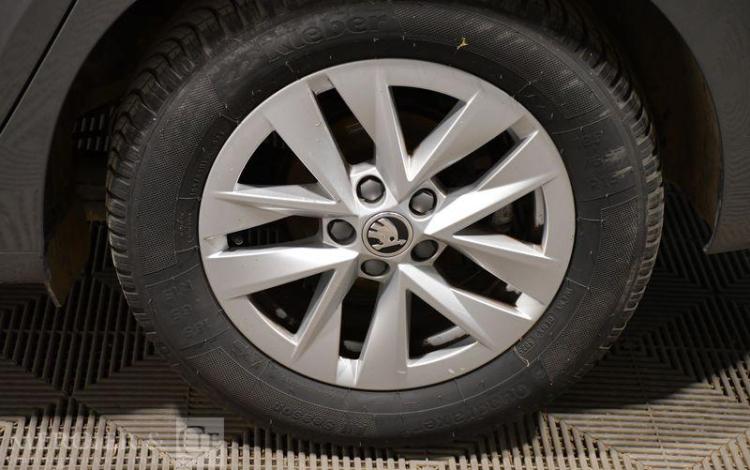 SKODA FABIA 1.0 TSI 110ch AMBITION DSG GRIS GH-467-LQ