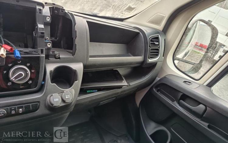 FIAT DUCATO FOURGON XLH2 3.5T 140ch – DIESEL – AN 2022 BLANC GJ-527-LF