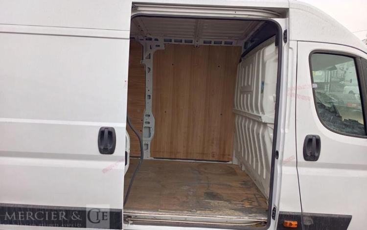 FIAT DUCATO FOURGON XLH2 3.5T 140ch – DIESEL – AN 2022 BLANC GJ-527-LF