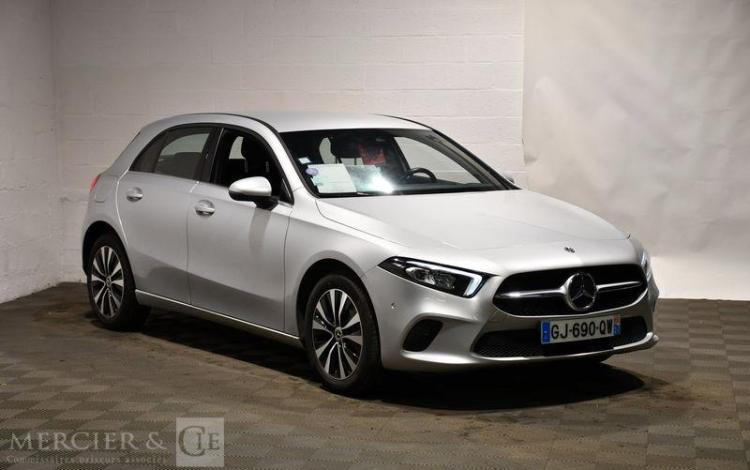 MERCEDES CLASSE A 250 e 8G-DCT BUSINESS LINE GRIS GJ-690-QW