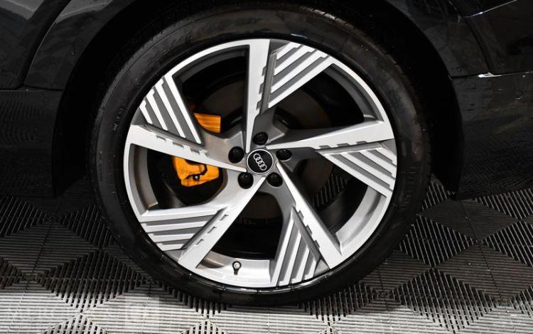AUDI e-TRON 55 95kWh 410ch S-LINE QUATTRO BVA NOIR GJ-857-QP