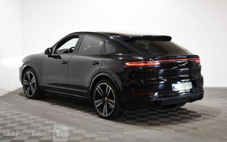 PORSCHE CAYENNE COUPE E-HYBRID NOIR GK-020-FT