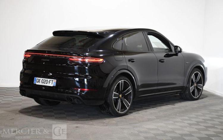 PORSCHE CAYENNE COUPE E-HYBRID NOIR GK-020-FT