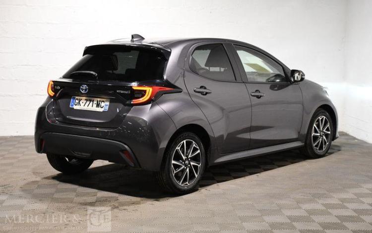 TOYOTA YARIS 1.5 114ch MHEV DESIGN BVA GRIS GK-771-MC