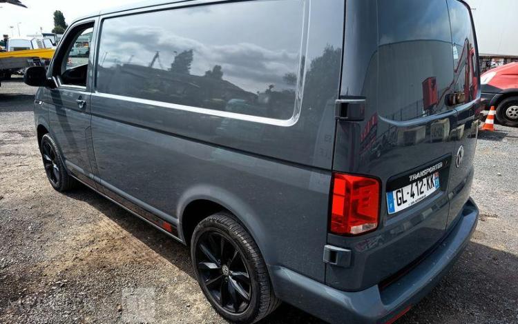 VOLKSWAGEN TRANSPORTER T6 2.0 TDI 150ch 2T8 L1H1 EDITION DSG GRIS GL-412-KK