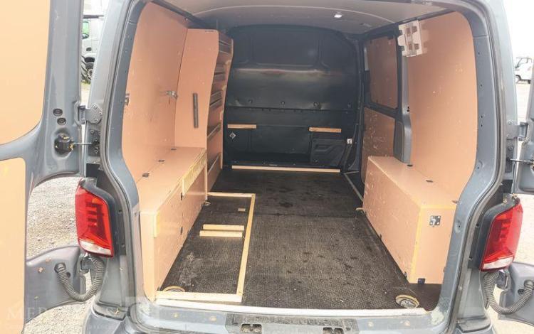 VOLKSWAGEN TRANSPORTER T6 2.0 TDI 150ch 2T8 L1H1 EDITION DSG GRIS GL-412-KK