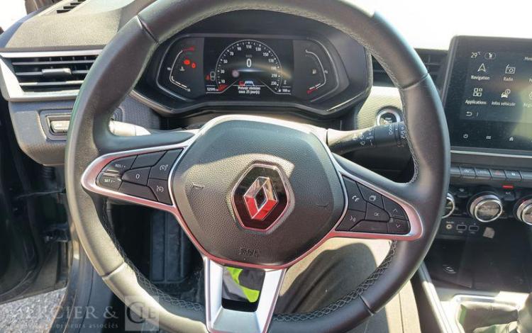 RENAULT CLIO V 5 Portes 1.0 TCe 12V S&S 90 cv – ESSENCE – 52595 KMS – ANNEE GRIS GN-410-ER