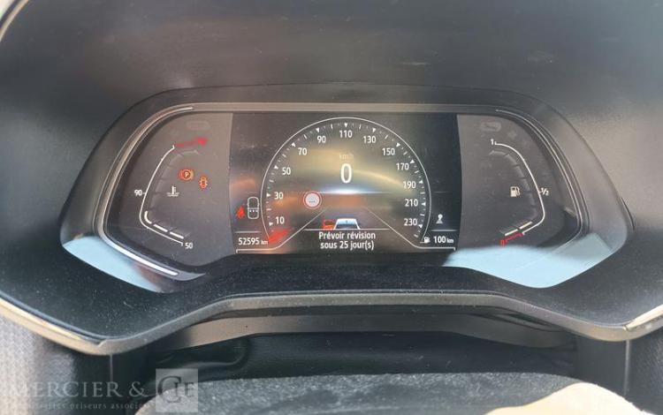 RENAULT CLIO V 5 Portes 1.0 TCe 12V S&S 90 cv – ESSENCE – 52595 KMS – ANNEE GRIS GN-410-ER